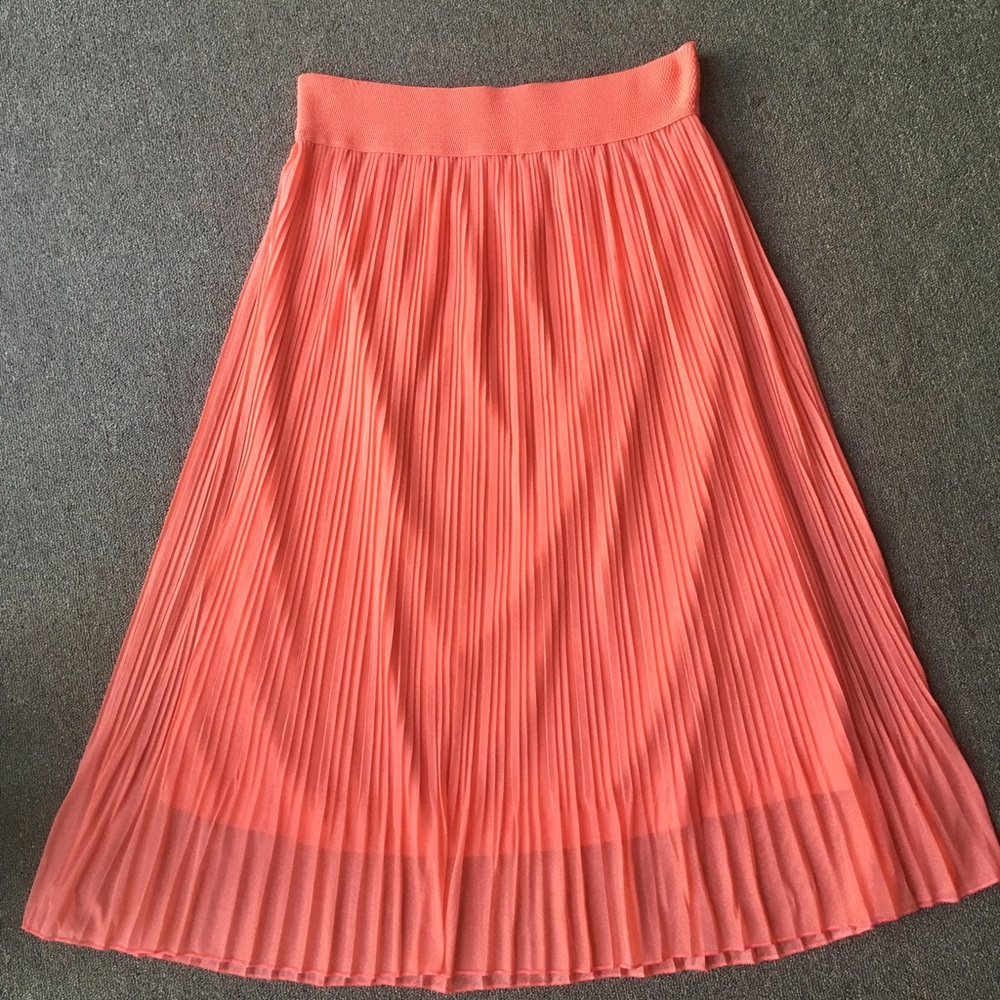 Pleated Coral Midi Skirt- L